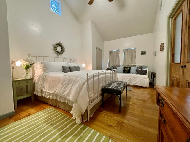 Guesthouse Master Bedroom Suite