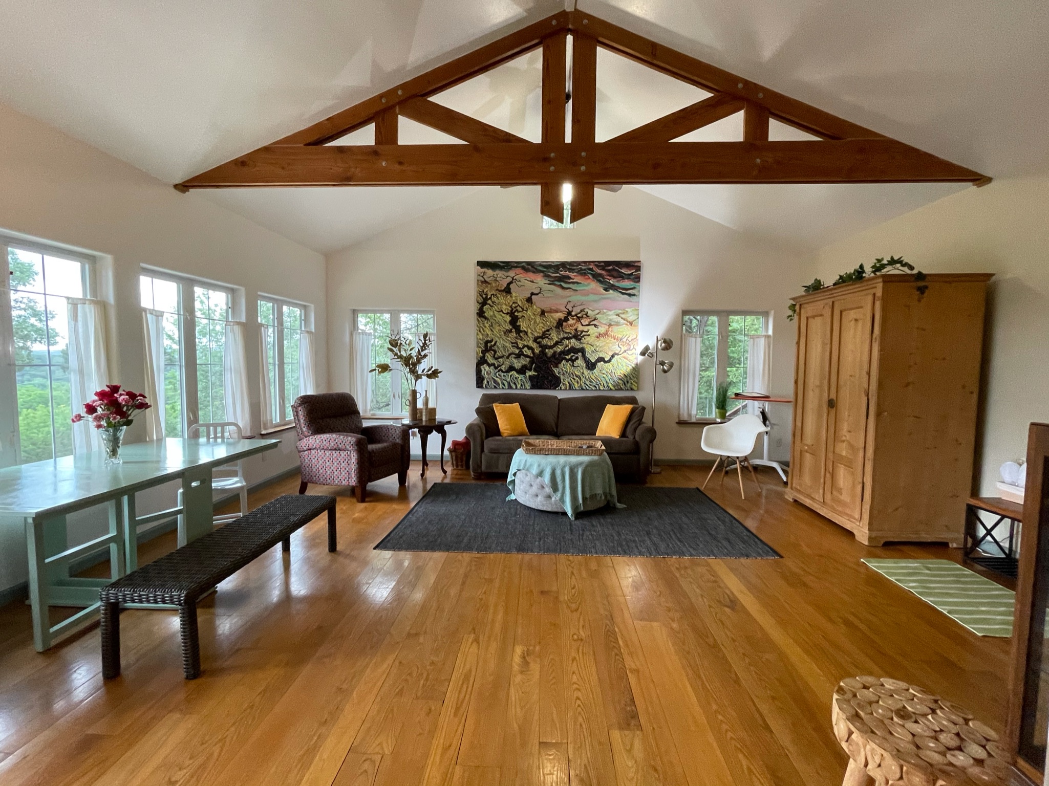 Guesthouse Living/Dining/Entertainment Area