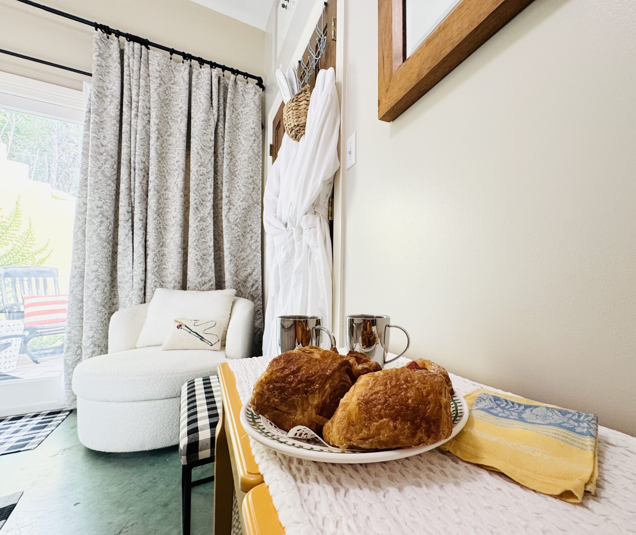 Croissants in Suite-Chair